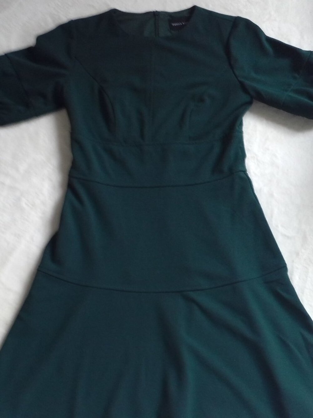 NEW DONNA MORGAN EMERALD GREEN DRESS SIZE 4 WITH SIDE POCKETS